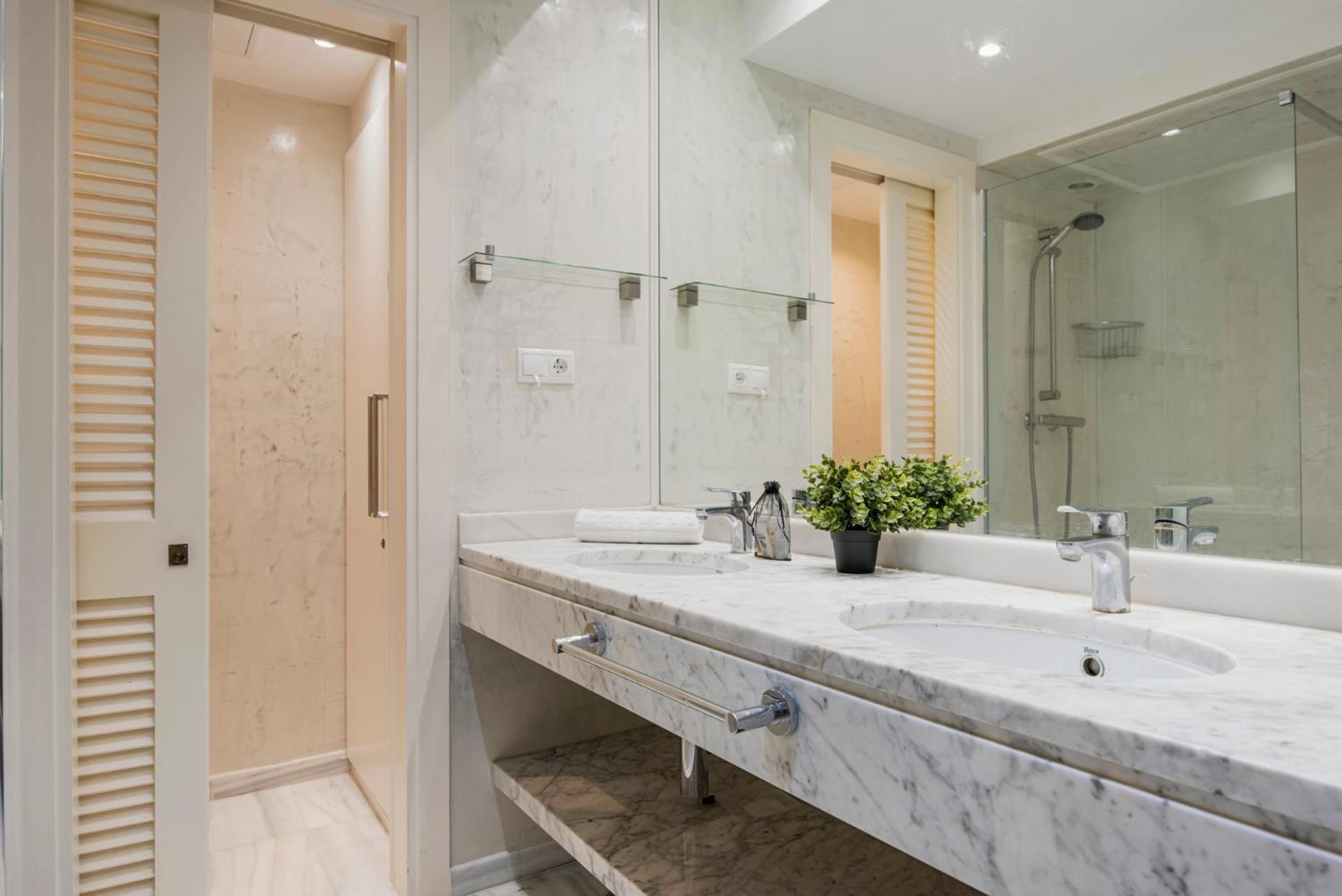 Apartment La Alcazaba Lagoon In By Costarentals - Ref M48 *